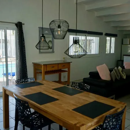 Sea Pres Des Golfs Villa